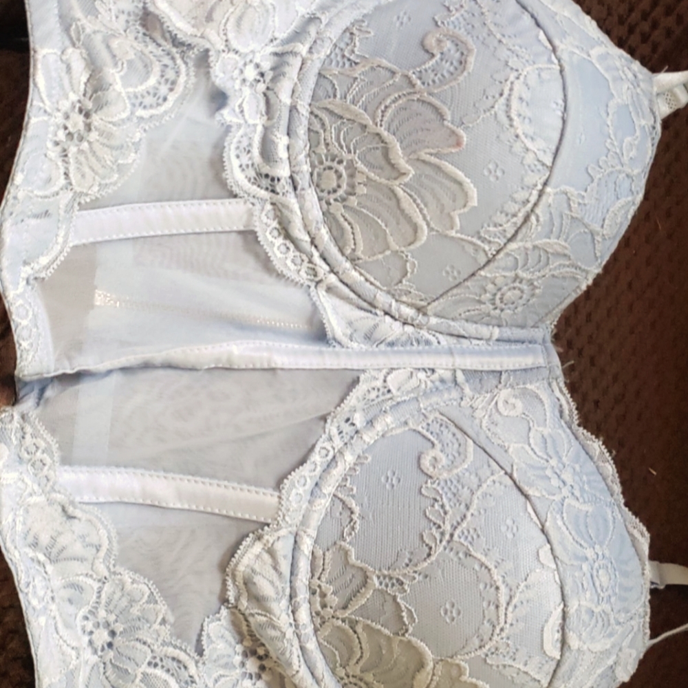 Lace flower pattern baby blue cami top